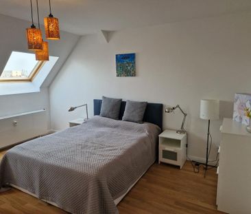 2-Zimmer-Dachgeschosswohnung mit Terrasse in Spandau - Photo 1
