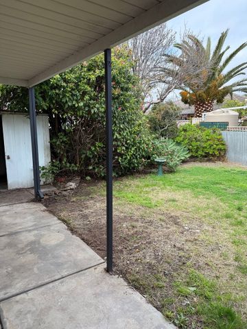 1/3 Norfolk Avenue - Photo 3