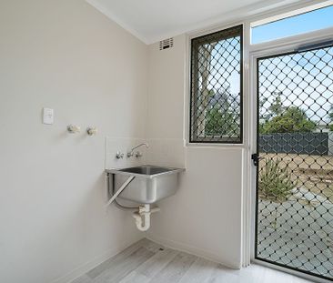 26E Wardlow Way, Balga WA 6061 - Photo 5