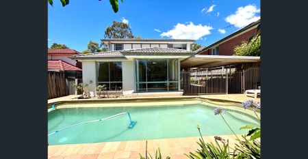 Peaceful & Relax Family Home in Prime Kellyville Location - Photo 2