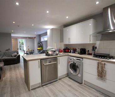 6 bedroom house to rent - Photo 5