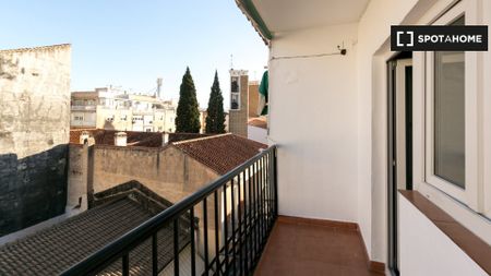 granada, Andalusia 18015 - Photo 3