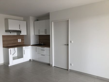Location Appartement 2 pièces 48m² BEZIERS 34500 - Photo 3