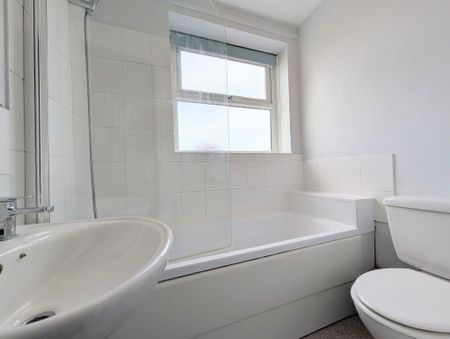 To Let – Forest Road, Southport, PR8 – One Bedroom Apt - Photo 2
