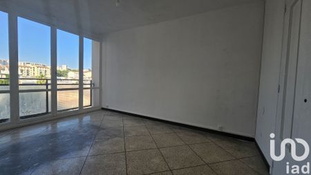 Appartement 4 pièces de 72 m² à Marseille (13003) - Photo 2