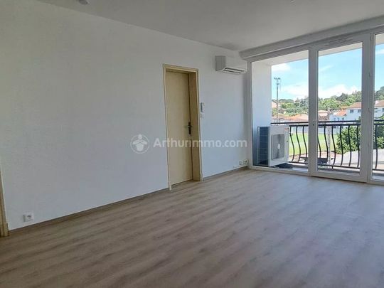 Location Appartement 4 pièces 69 m2 à Carmaux - Photo 1