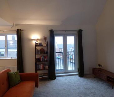 2 bedroom apartment to rent - Photo 4