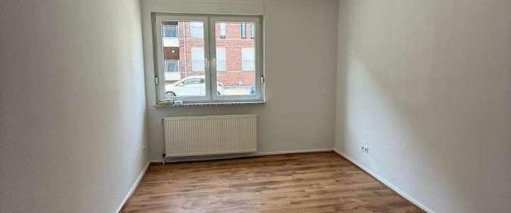 Frisch renovierte 2-Zimmer-Erdgeschosswohnung in zentraler Lage von Recklinghausen zu vermieten. - Foto 1