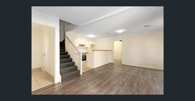 Beautifully Presented Townhouse Offering Comfort, Privacy & Convenience - Photo 1