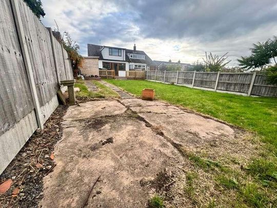 Mount Close, Nantwich, CW5 - Photo 1