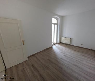 ++ schöne 3-Raum Wohnung mit Einbauküche, Balkon & Aufzug - nahe de... - Foto 1