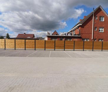 BEN-woning met 3 slaapkamers, terras met tuin, tuinberging en autos... - Photo 2