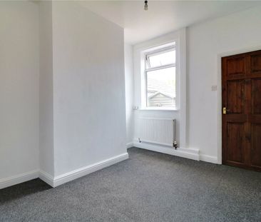 West Acridge, Barton-upon-Humber, Lincolnshire, DN18 5AN - Photo 4