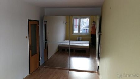 Prenájom 2-izbového bytu – Osuského, Petržalka - Photo 4