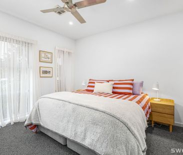 Light filled three bedroom residence with quality fixtures and fitt... - Photo 3