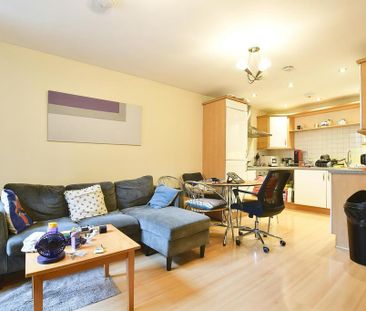 1 bedroom flat to rent - Photo 4