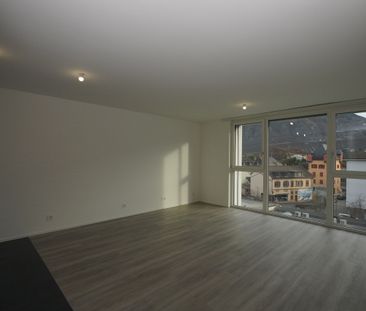 2.5-ROOM APARTMENT FOR RENT IN THE CENTER OF SIERRE - Photo 3