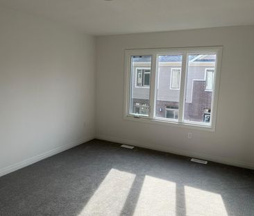 For Lease - 474 Provident Way Unit# 21, Hamilton, Ontario - Photo 4