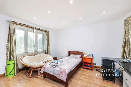 4 bedroom detached house to rent - Photo 4