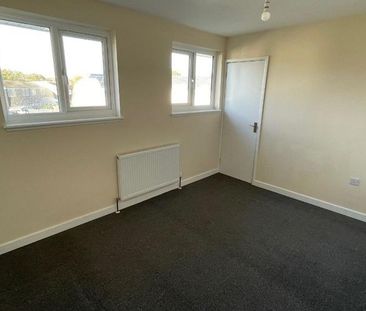 2 bedroom semi-detached house to rent - Photo 2