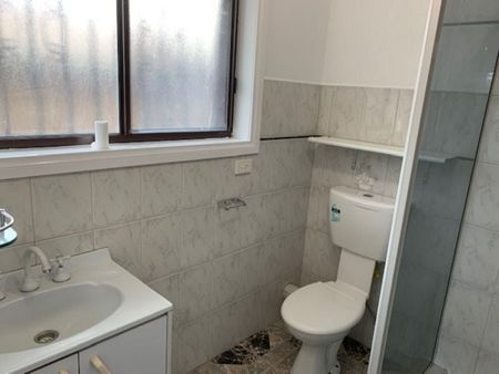 GREAT SIZE FAMILY HOME - Photo 4