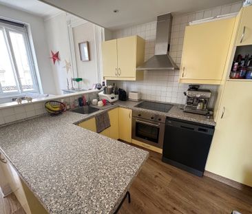 Location Appartement 3 pièces 55m² BORDEAUX 33000 - Photo 2