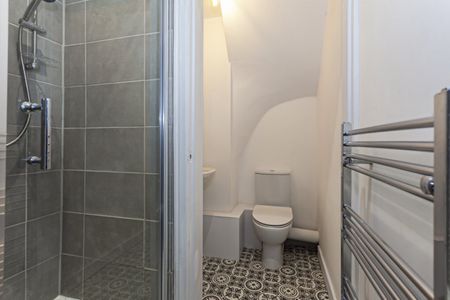 1 bed House Share - To Let - Photo 5