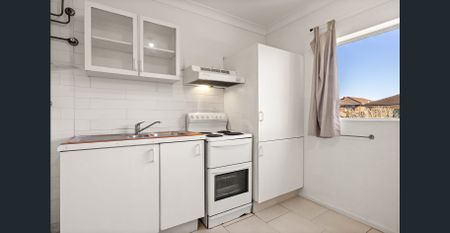 Central One Bedroom Apartment - Photo 4