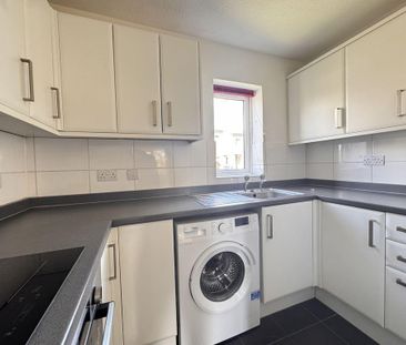 2 bedroom apartment to rent - Photo 3