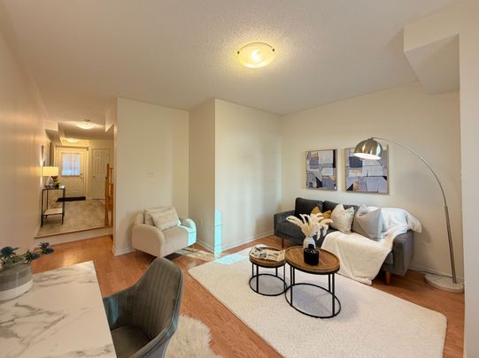 For Lease - 284 Church Street, Richmond Hill, Ontario - Photo 1