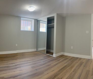 For Lease - 102 Massey Avenue, Kitchener, Ontario - Photo 5