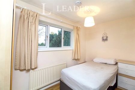 4 bedroom property to rent St Johns, Worcester, WR2 - Photo 4