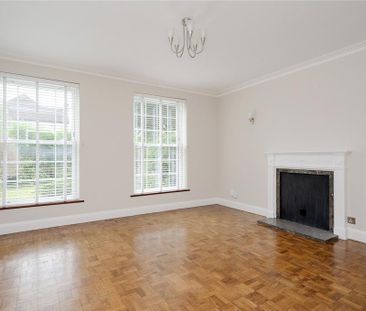 4 bedroom detached house to rent - Photo 2