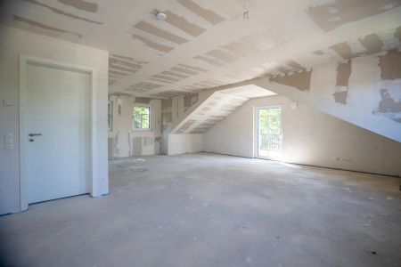 Exklusive Neubauwohnung mit atemberaubendem Fernblick und Balkonparadies! - Photo 3