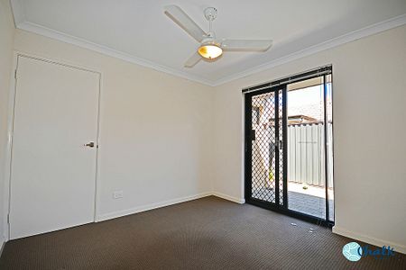 WELL PRESENTED 4x2 WITH STUDY! - Photo 5