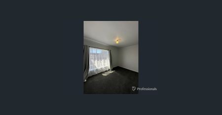 Spacious 3 Bedroom Unit in Convenient Herne Hill Location - Photo 3