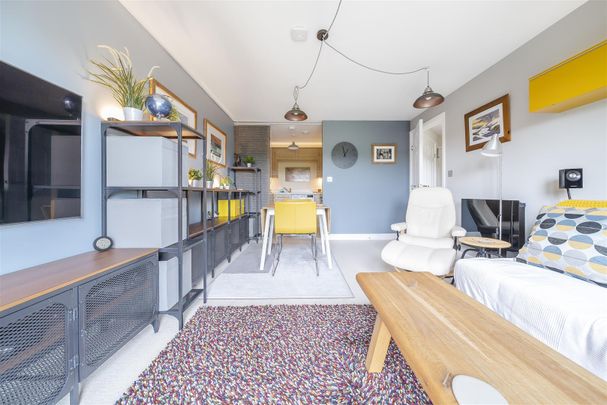 Sir Bernard Lovell Road, Malmesbury, SN16 - Photo 1