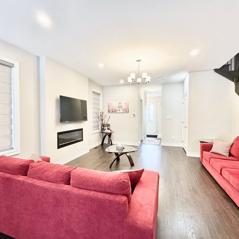 For Lease - 17 Periwinkle Road, Springwater, Ontario - Photo 1