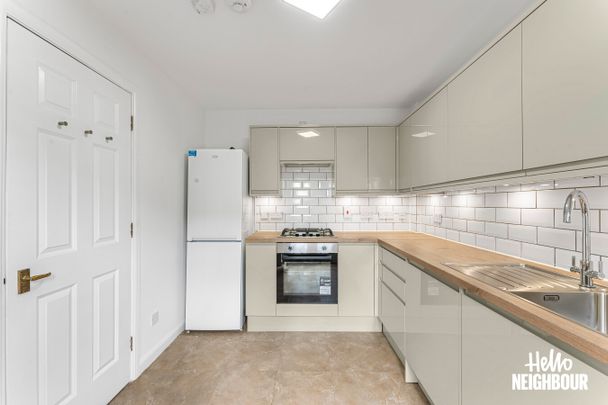 Pankhurst Avenue - Photo 1