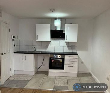1 bedroom flat to rent - Photo 6