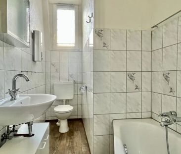 ++ Schön geschnittene Altbau-Wohnung ++ Balkon ++ für 1-2 Personen ... - Photo 3