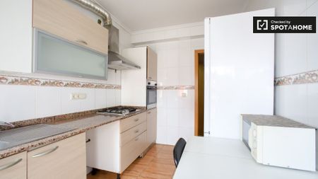 valencia, Valencian Community 46004 - Photo 5