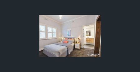 Stylish Family Sanctuary Steps from Glenferrie Road & Kew Junction - Photo 5