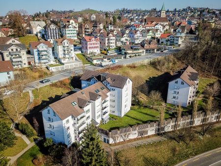 Heimelige Dachwohnung mit Cheminée - Foto 4