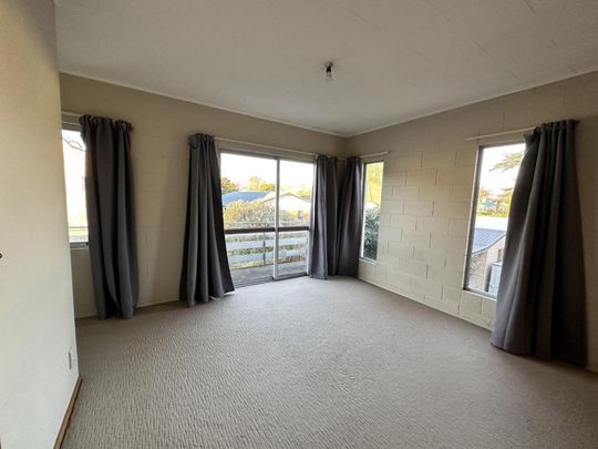 2 Bedroom Unit in Claudelands! - Photo 1