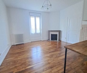 Appartement T2 rénové – Is- sur- Tille – Proches commerces - Photo 1