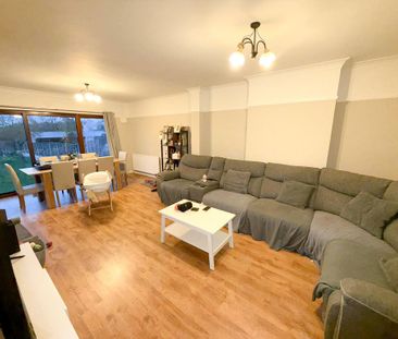 2 bedroom semi-detached bungalow to rent - Photo 2