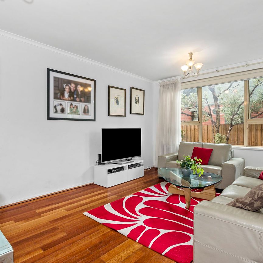 Unit 2/25 Mitford Street, St Kilda. - Photo 1