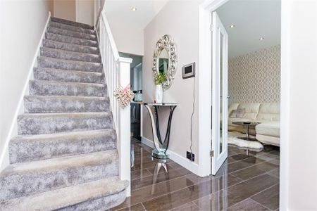 3 bedroom terraced house to rent - Photo 5