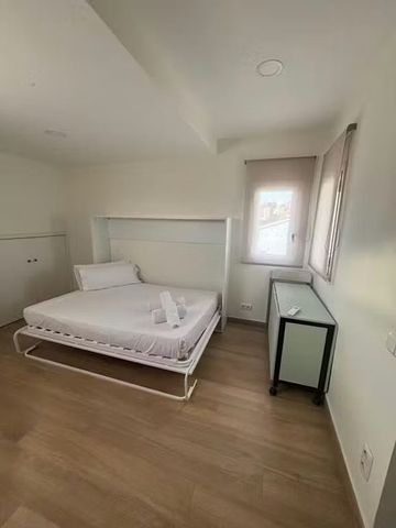 Avinguda del Coll del Portell, Barcelona, Catalonia 08024 - Foto 2